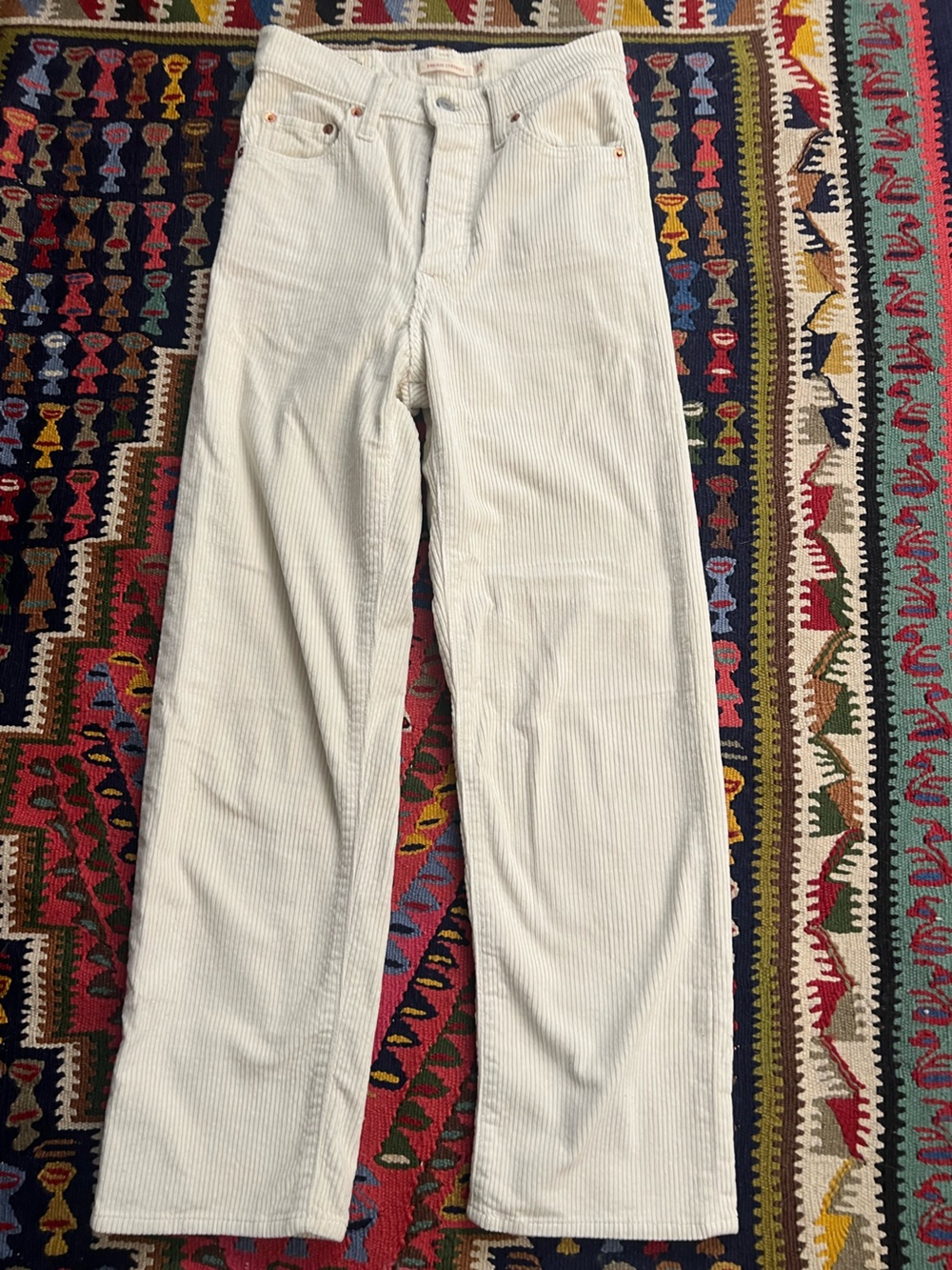 Levi’s Ribcage Straight Corduroy Pants Cream Size 24